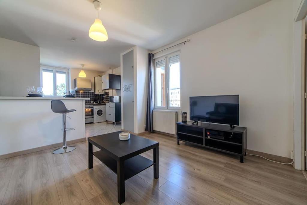 Le Courteline - Villeurbanne Centre Dış mekan fotoğraf
